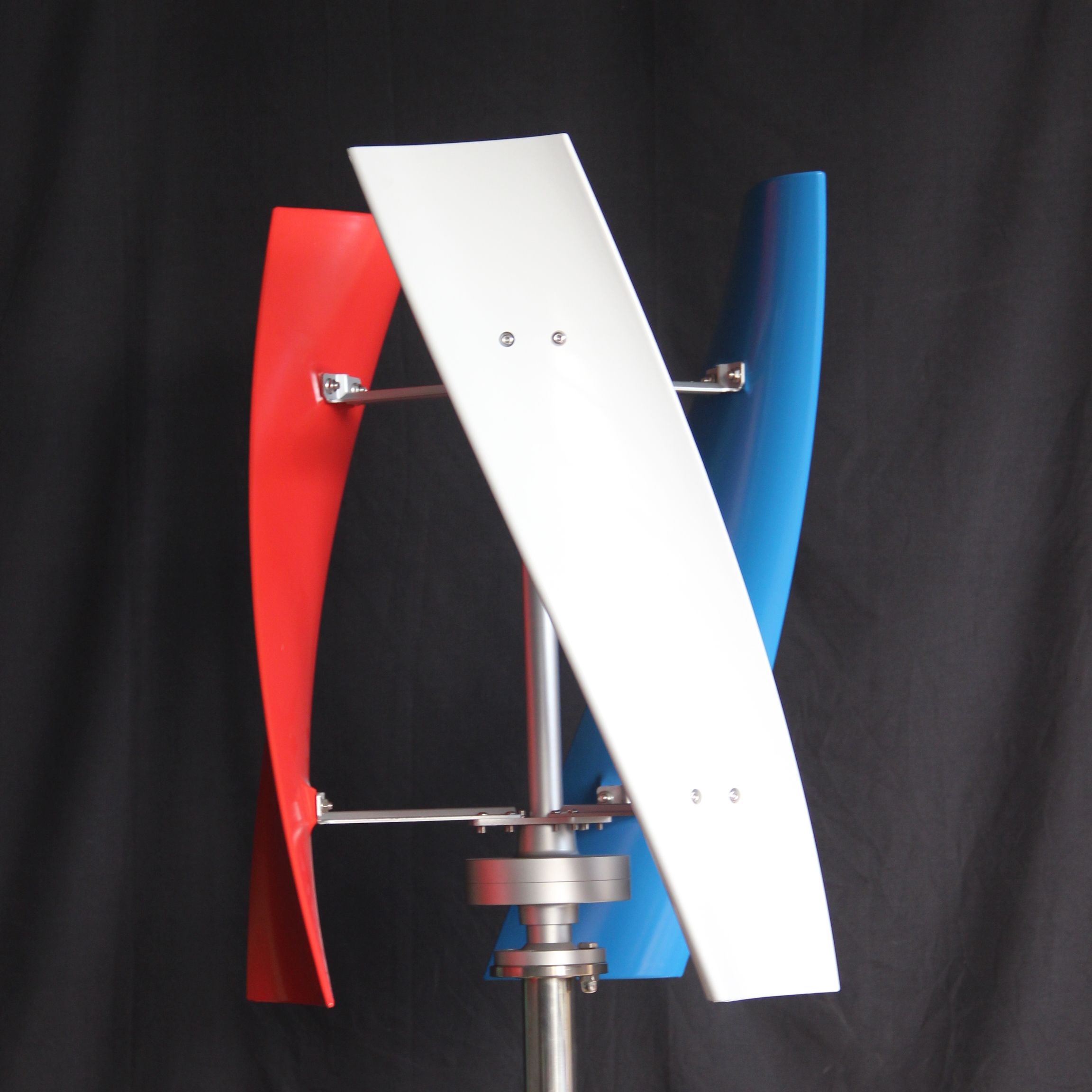 เครื่องกําเนิดไฟฟ้ากังหันลม 40 - Wind Turbine 400W 12V บทวิจารณ์และราคา